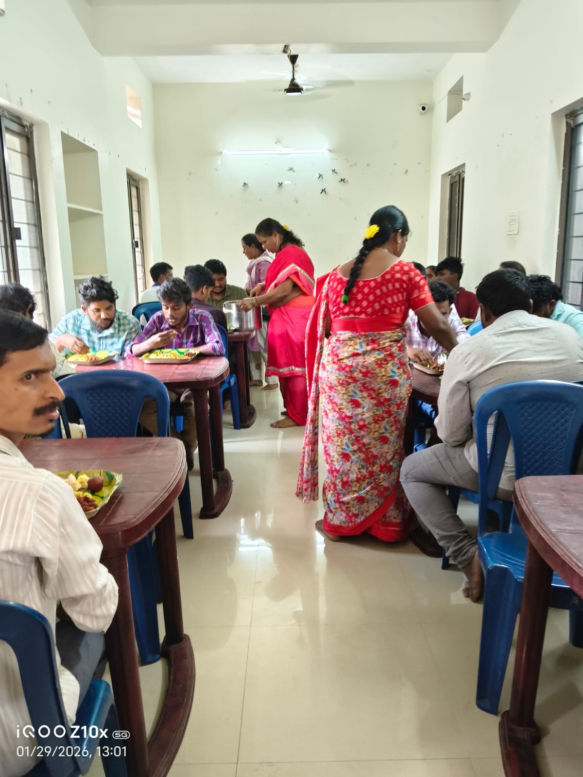 Free mid-day meals served to members at the dining hall